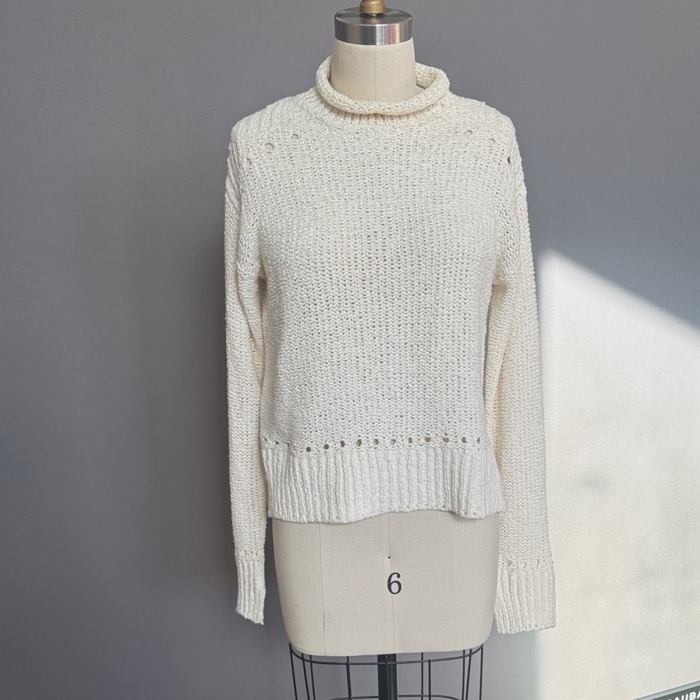 VERONICA BEARD IVORY Cream Turtleneck Sweater  SIZE S